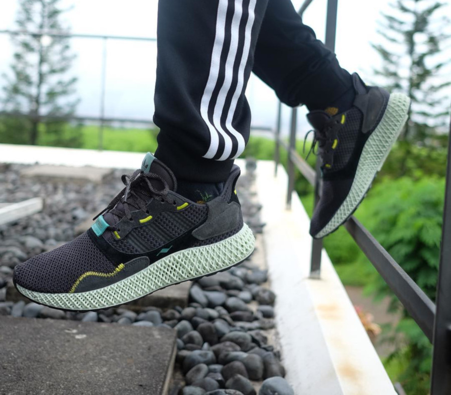 Faut-il acheter la Adidas ZX 4000 4D Grise Carbon Solar Yellow 