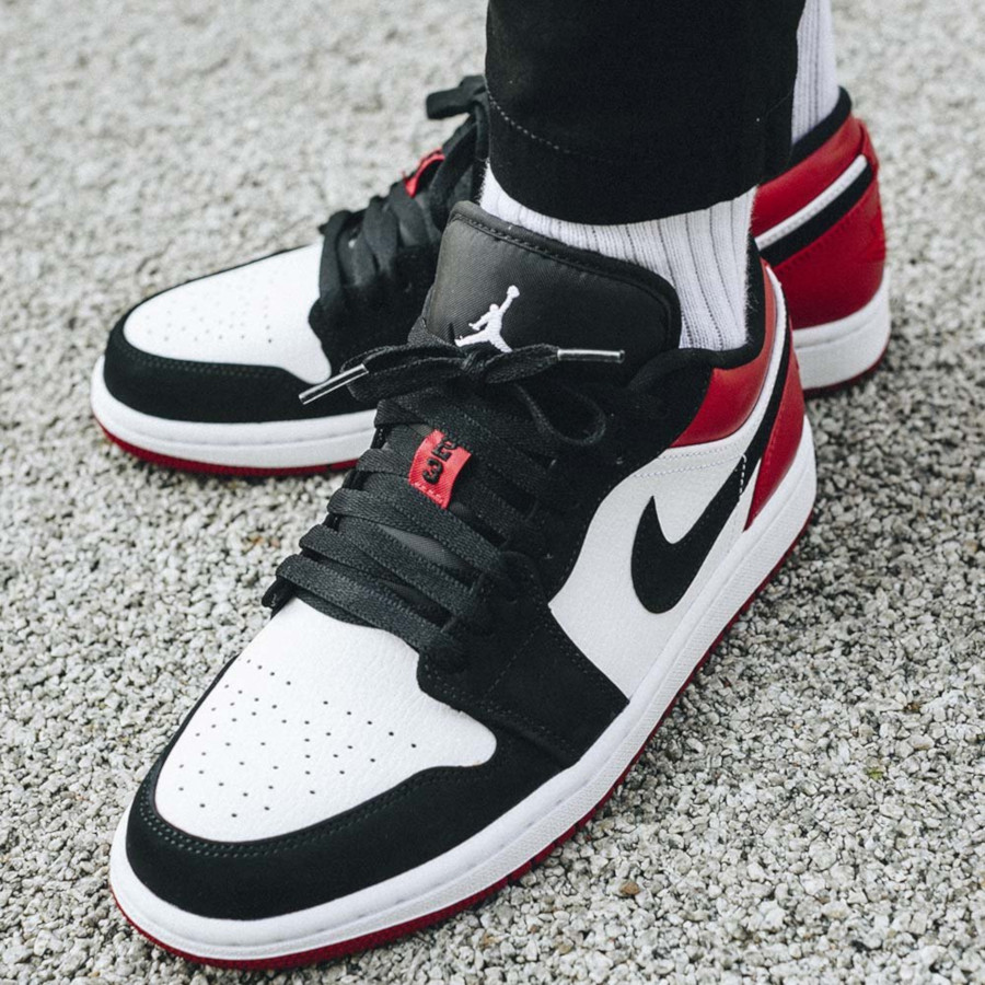 low top jordan 1 black toe