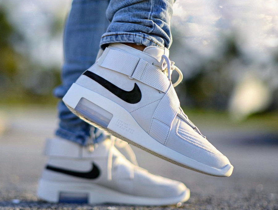 nike fog raid on feet