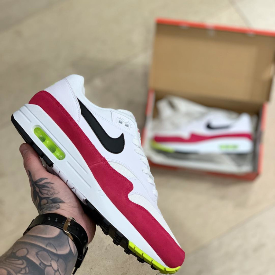 nike air max 1 rust pink volt