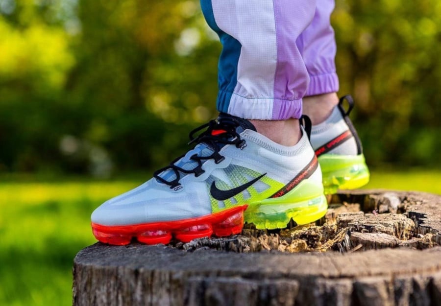 Nike Air Vapormax 2019 Volt Throwback Future AR6631-007