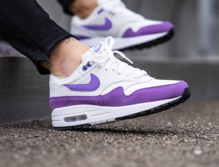 nike air max atomic violet