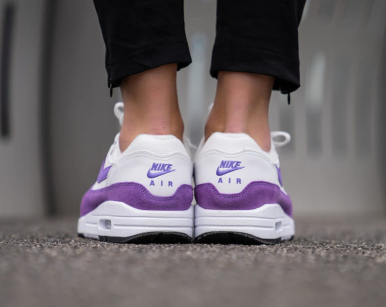 nike air max 1 atomic violet