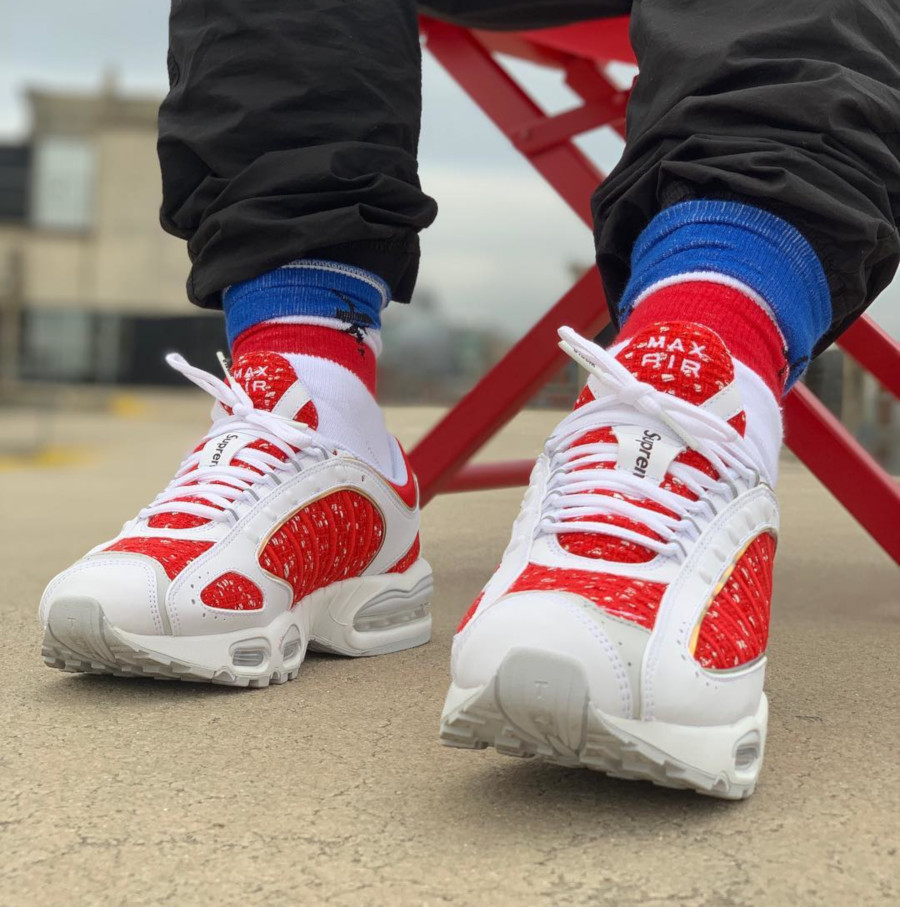 Supreme x Nike Air Max Tailwind IV White Red (#SDJ 03/04/2019)