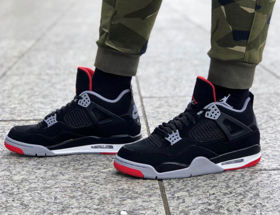 jordan 4 retro bred on feet