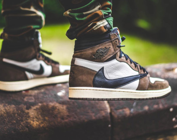 nike travis scott retro 1