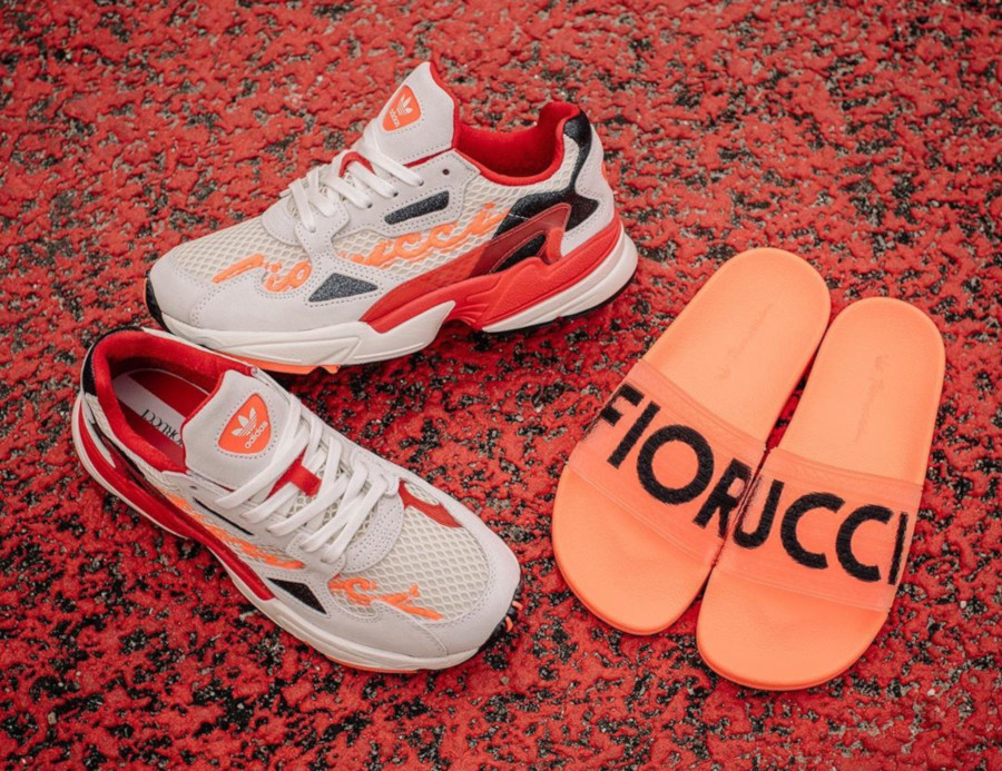 adidas falcon w red