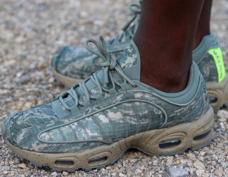Air max tailwind camo deals