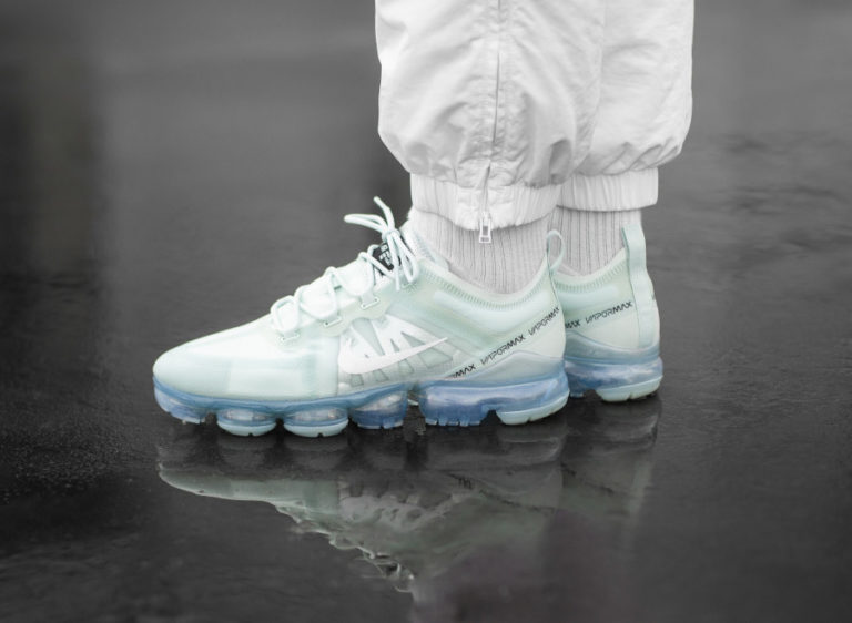 vapormax 2019 barely gray