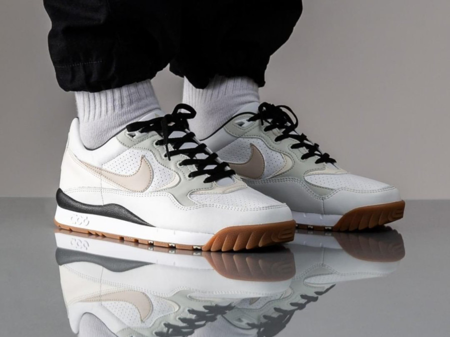 nike wildwood acg white