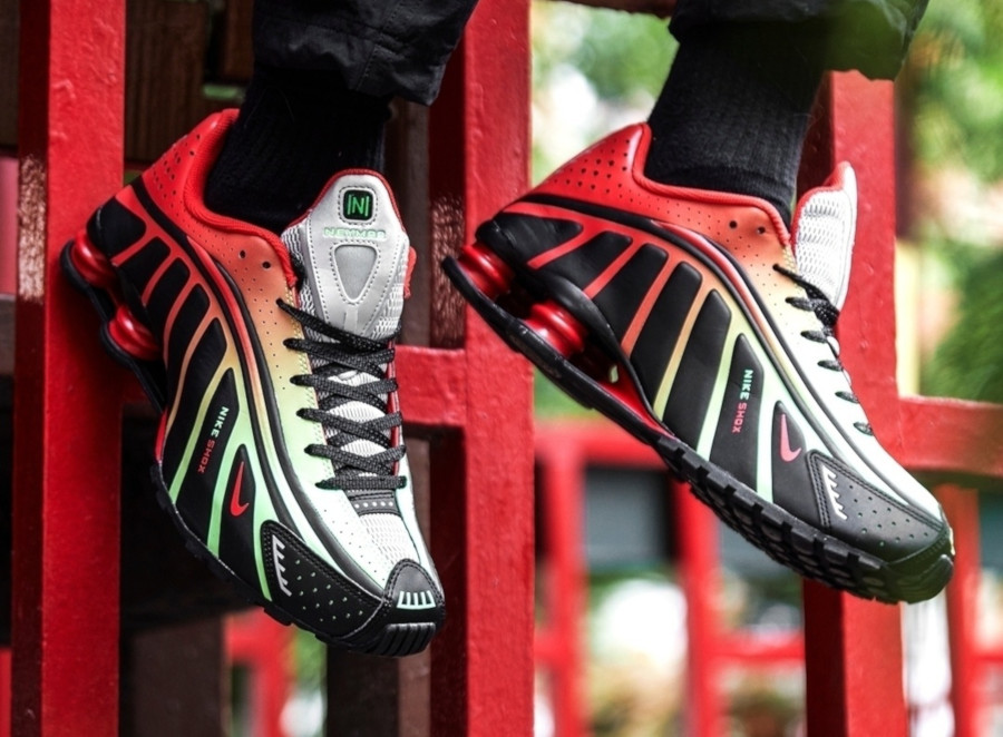 nike shox watermelon