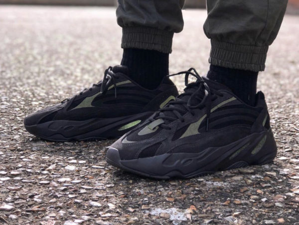 date de sortie yeezy 700