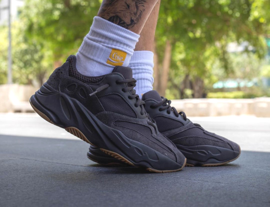 adidas yeezy boost 700 v1 utility black