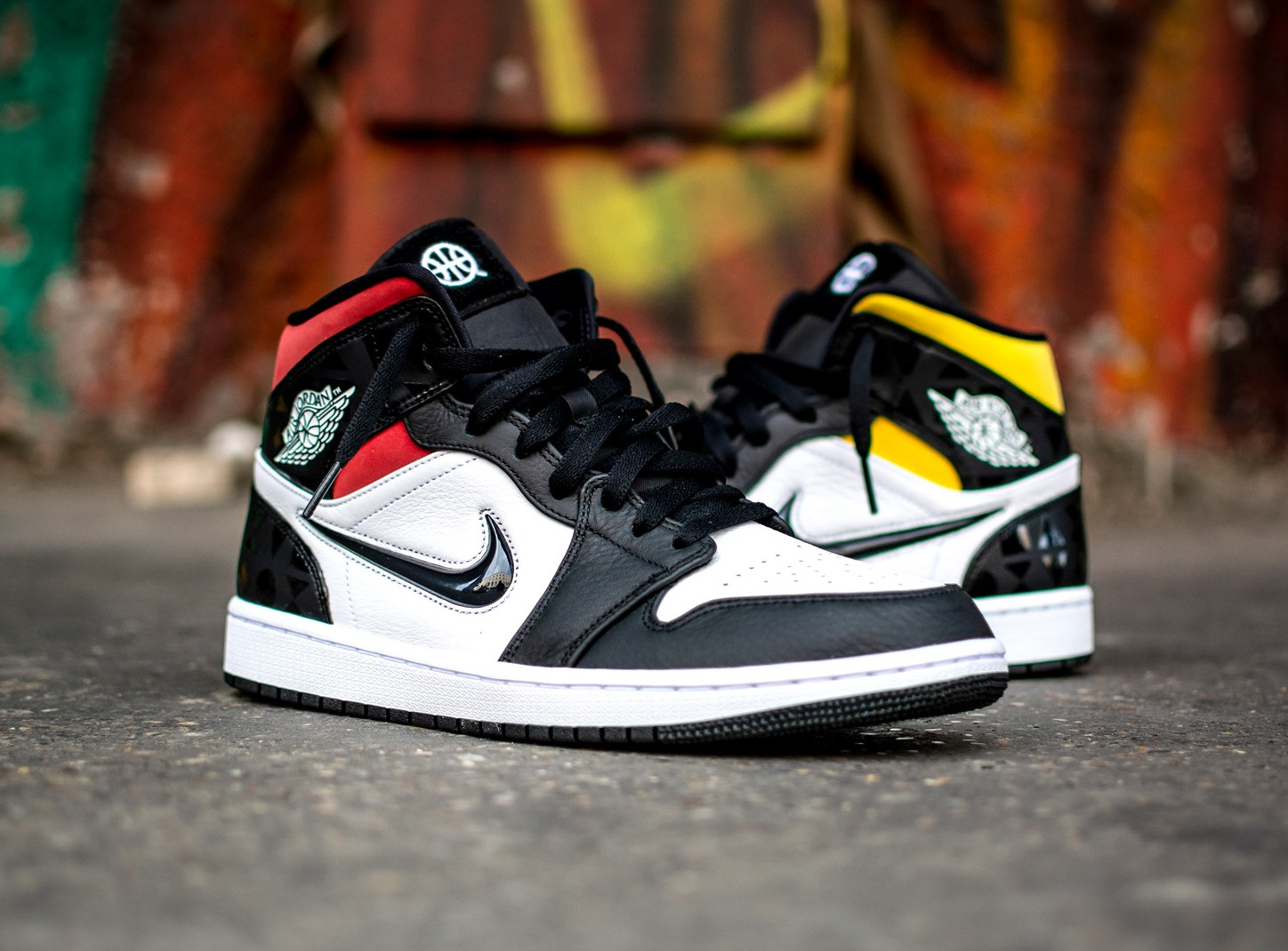 jordan 1 quai 54 mid