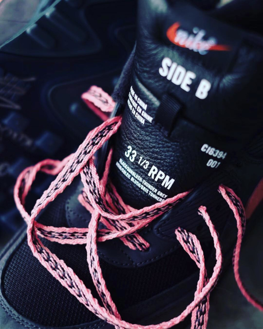 Nike Air Max 90 Premium noire et rose corail (2)