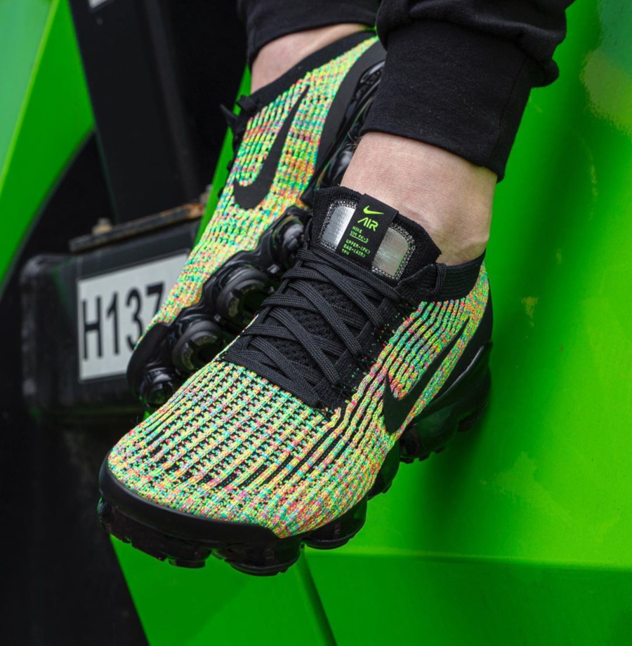 Air vapormax hotsell flyknit 3 multicolor