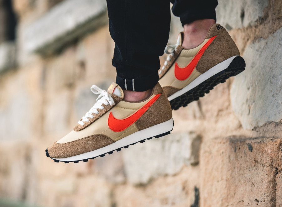 nike daybreak sp orange