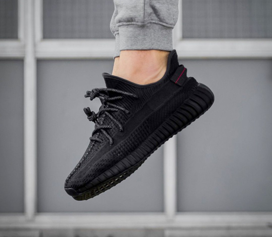 adidas yeezy noir