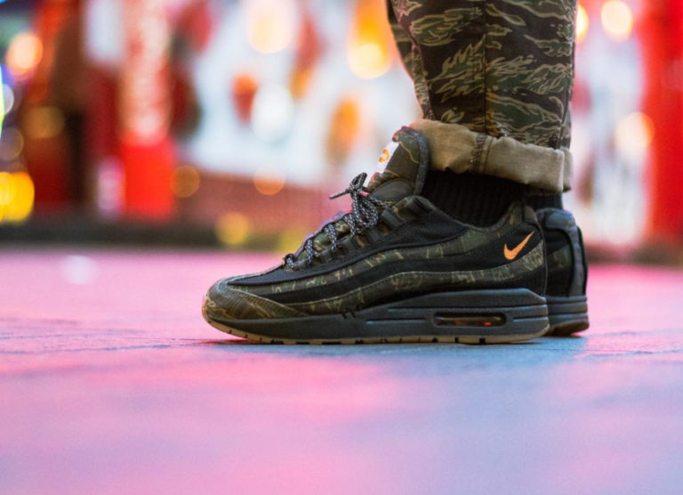 carhartt nike air max 1