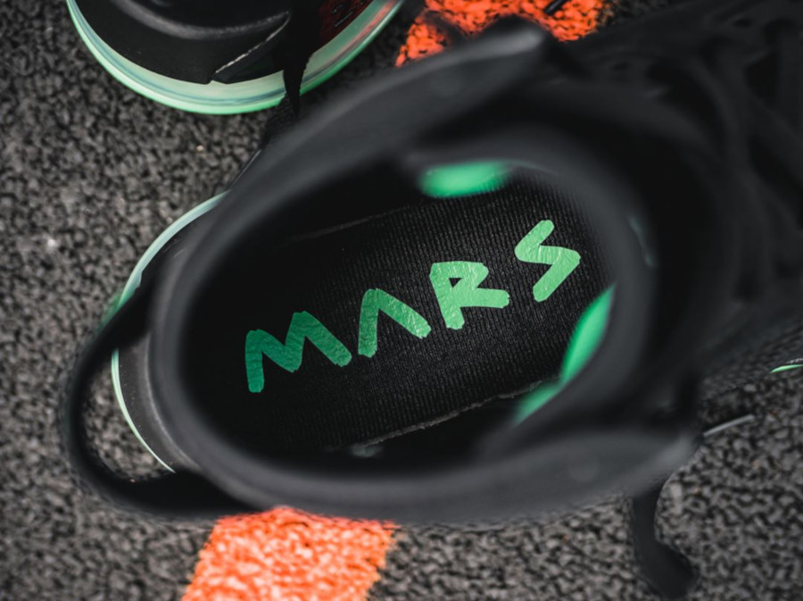 Jordan Mars 270 noire et verte (0)