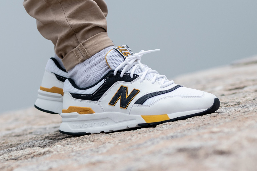 new balance blanche jaune