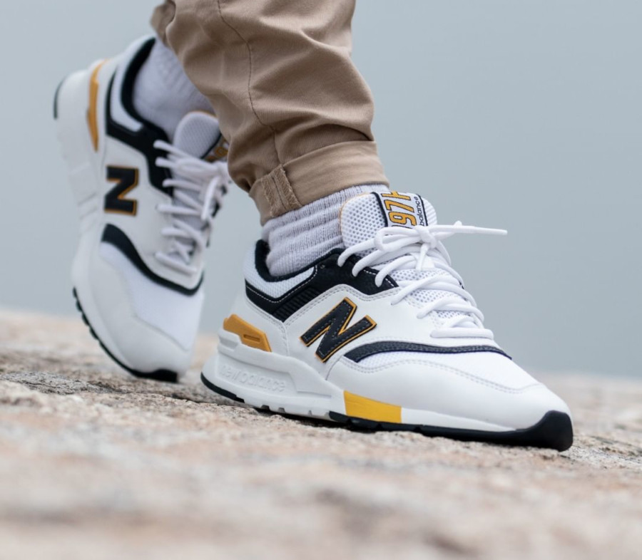 new balance jaune bleu