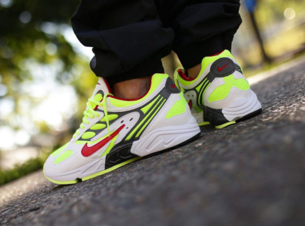 Nike Air Ghost Racer OG Neon Yellow 2019 AT5410-100