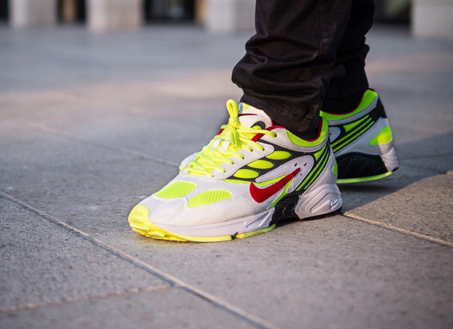 nike air ghost racer neon yellow