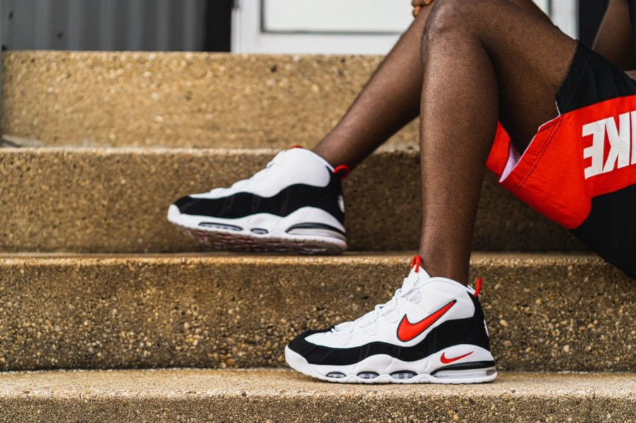 Nike Air Max Scottie Pippen 95 blanche rouge et noire (2)