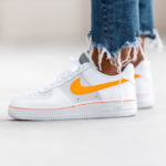 Que vaut la Nike Wmns Air Force 1 '07 Patent 'White Total Orange' ? Que vaut la Nike Wmns Air Force 1 '07 Patent 'White Total Orange' ?