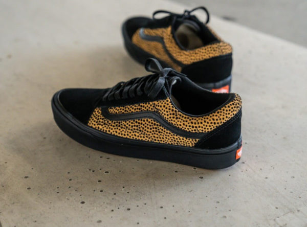 vans noir et leopard