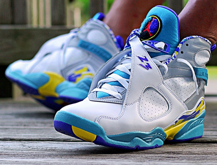 Womens Air Jordan VIII blanche vert turquoise et jaune (4)