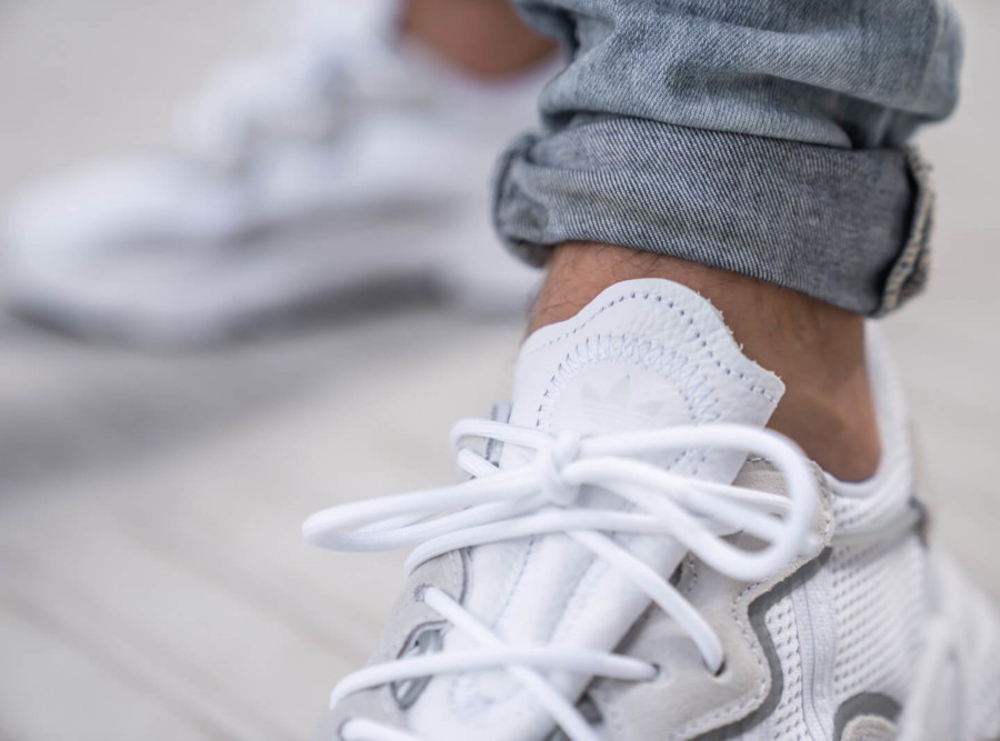 ozweego adidas blanche