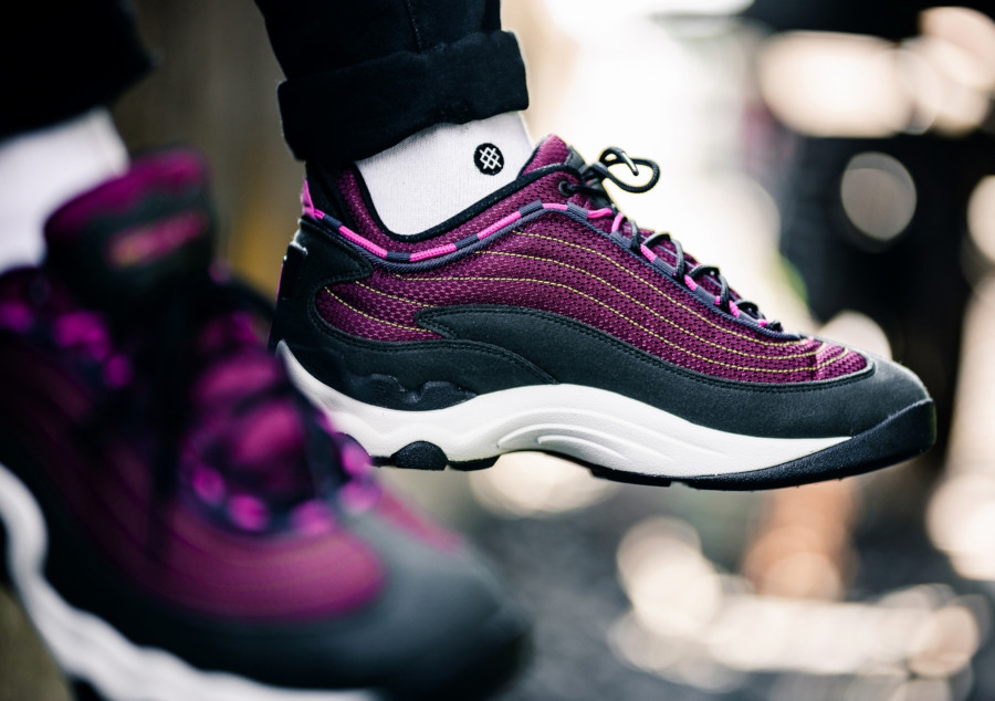 nike air skarn purple