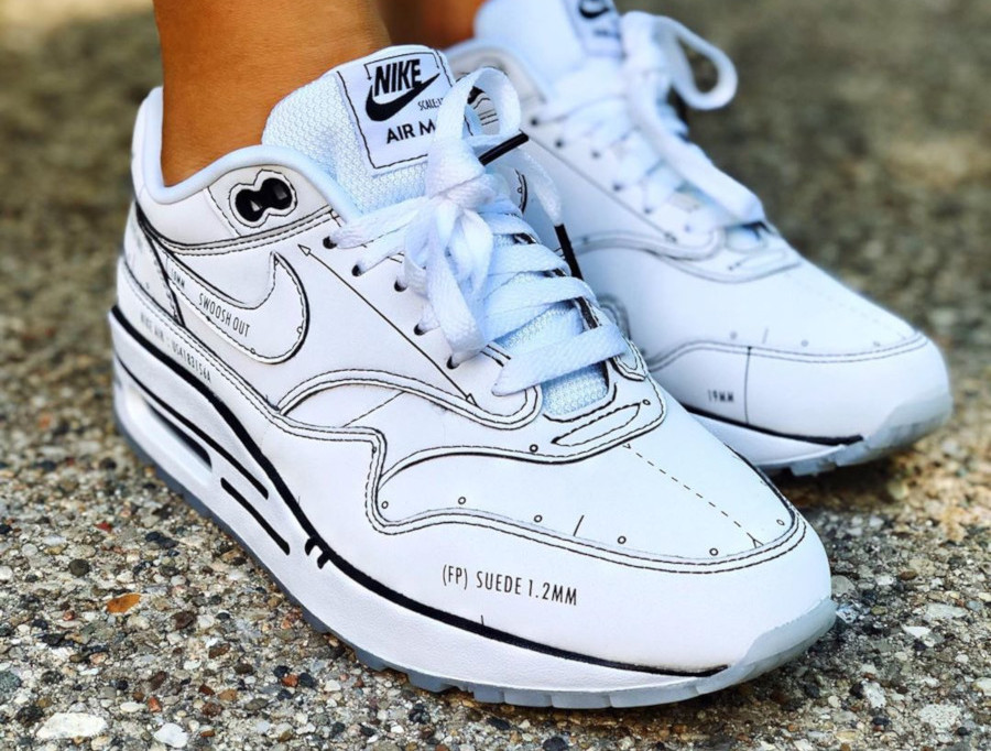 air max 1 sketch white