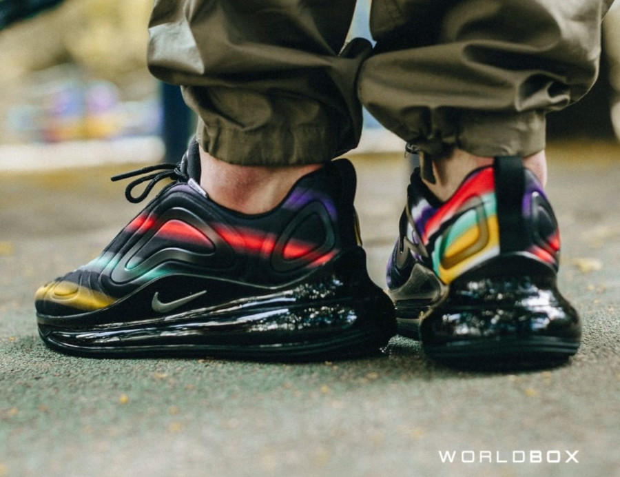 nike air max 720 black neon streaks