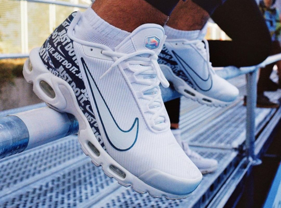 air max plus just do it white