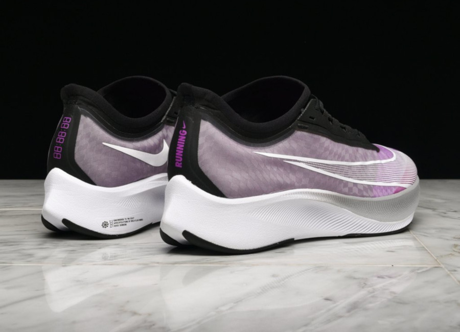 Nike Zoom Fly 3 noire violet grise et blanche (2)