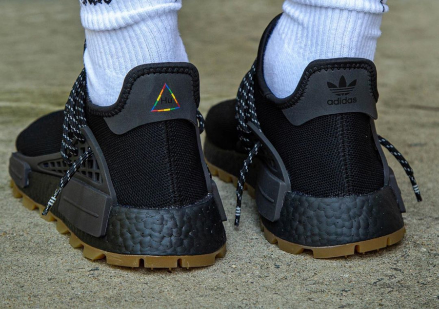 nmd hu black gum