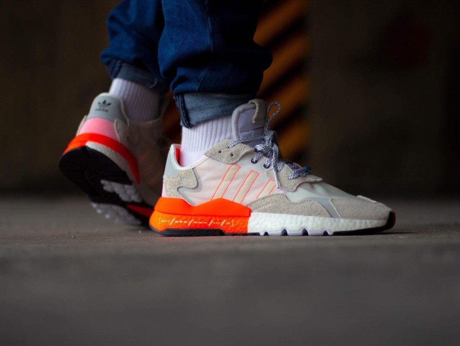 Adidas Nite Jogger Boost blanche grise et rouge EH0249 (2)