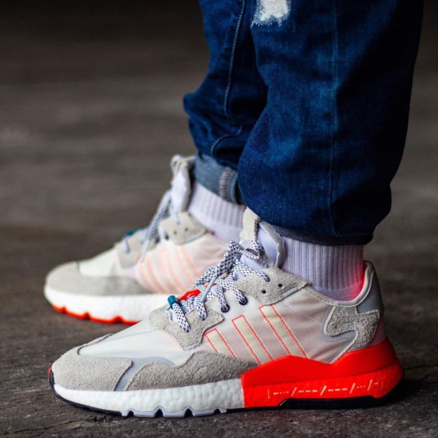 Adidas Nite Jogger Boost blanche grise et rouge EH0249 (3)
