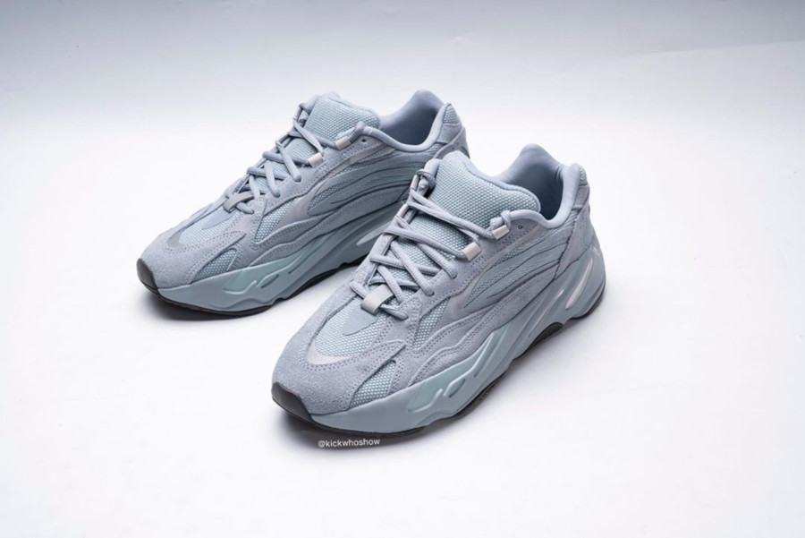 Adidas yeezy 700 gris top