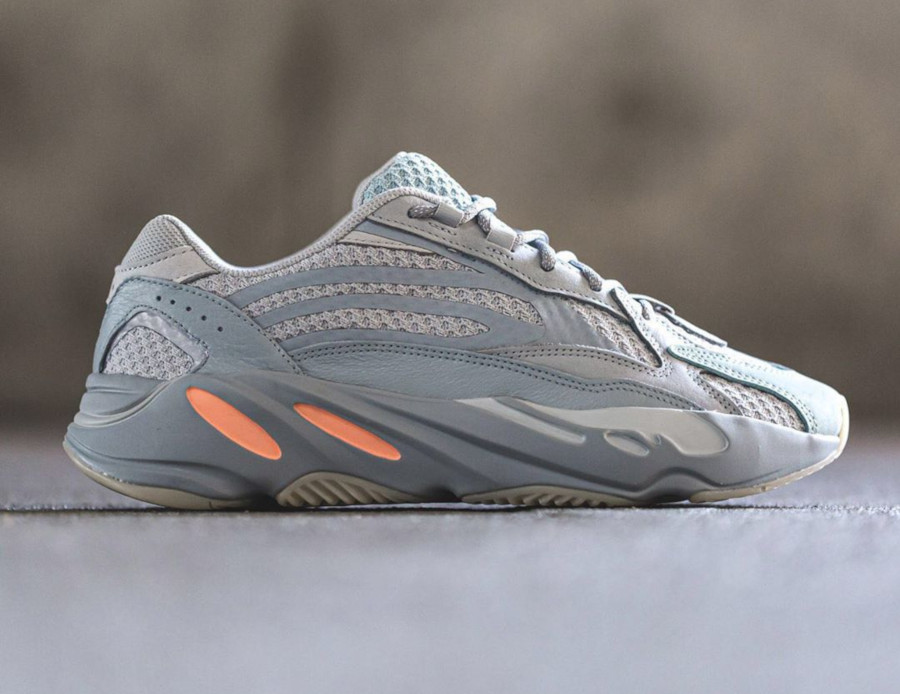 yeezy 700 grise