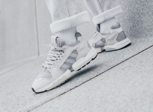 Faut-il acheter la Adidas ZX Torsion Boost gris Two EE4809 ?