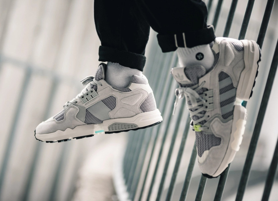 Faut-il acheter la Adidas ZX Torsion Boost gris Grey Two EE4809 ?