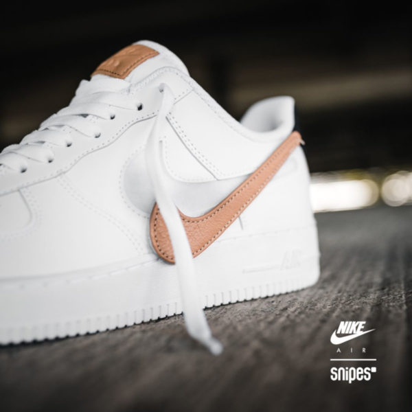 nike swoosh changeable
