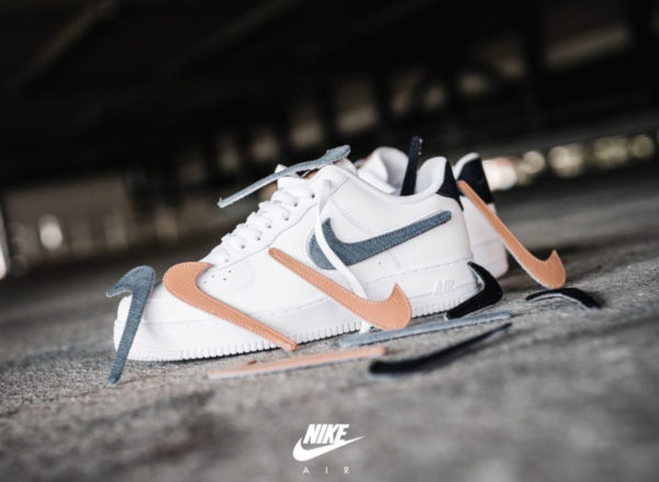 nike swoosh changeable