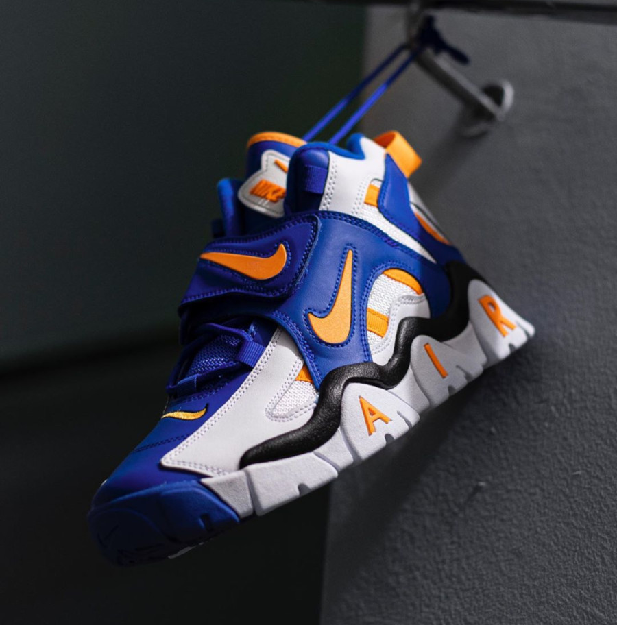 nike air barrage mid racer blue