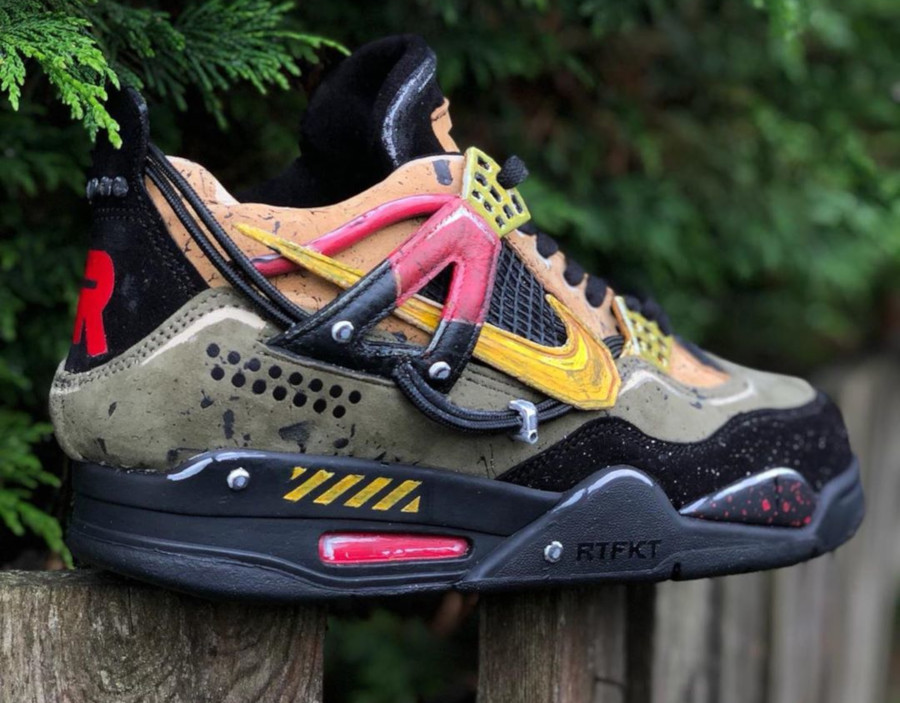 nike jordan 4 apex legends