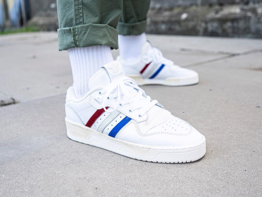 adidas 3 bandes bleu blanc rouge